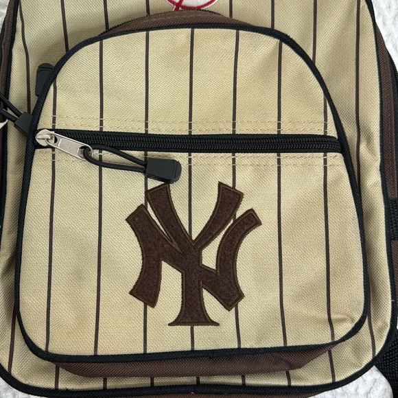 MLB New York Yankees mini backpack - Picture 5 of 8